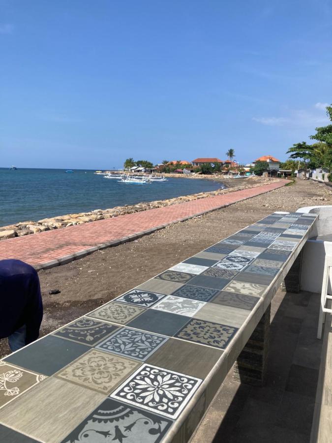 Villa Agung Beach Inn Lovina Exterior foto